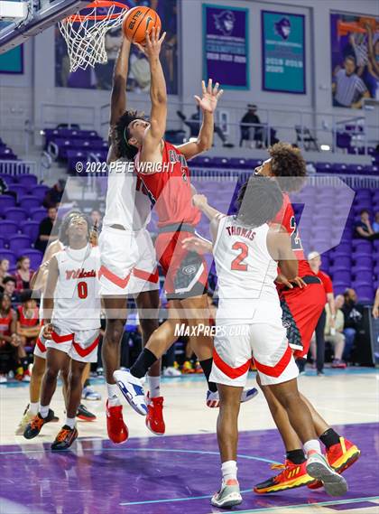 Thumbnail 1 in Centennial vs Lake Highlands (City of Palms Classic) photogallery.