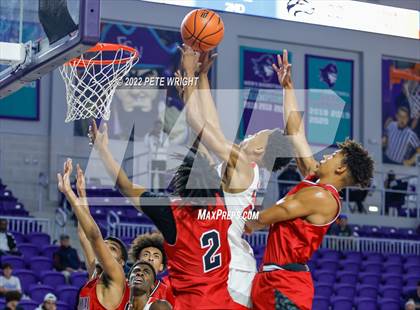 Thumbnail 3 in Centennial vs Lake Highlands (City of Palms Classic) photogallery.