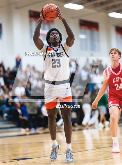 Thumbnail 3 in Katy @ Seven Lakes photogallery.