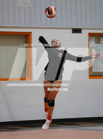 Thumbnail 1 in Perrin-Whitt @ Petrolia photogallery.