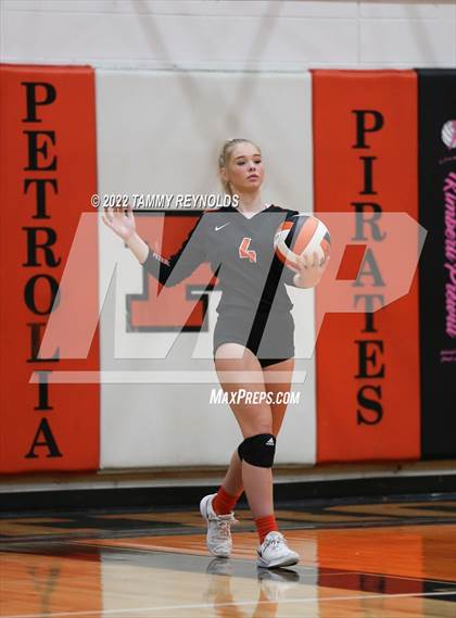 Thumbnail 1 in Perrin-Whitt @ Petrolia photogallery.