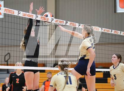 Thumbnail 3 in Perrin-Whitt @ Petrolia photogallery.