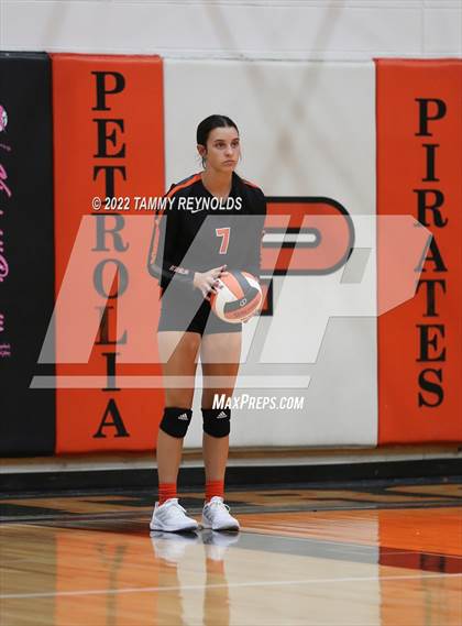 Thumbnail 1 in Perrin-Whitt @ Petrolia photogallery.