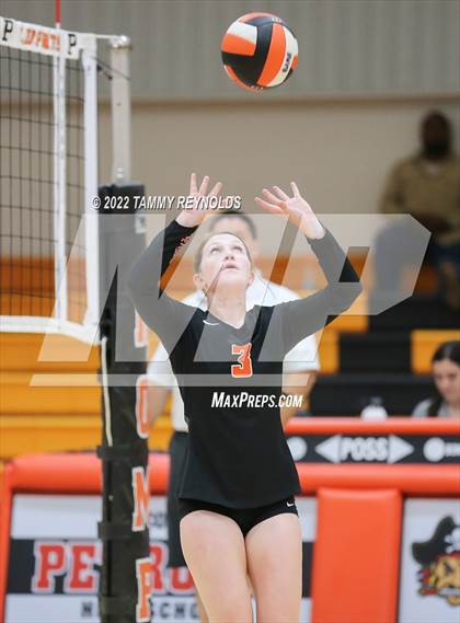 Thumbnail 3 in Perrin-Whitt @ Petrolia photogallery.