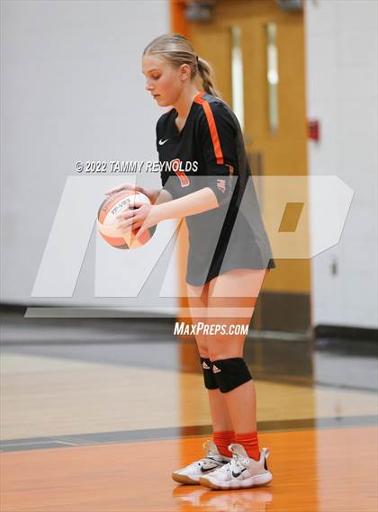 Thumbnail 3 in Perrin-Whitt @ Petrolia photogallery.