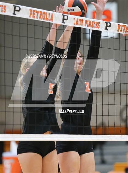 Thumbnail 3 in Perrin-Whitt @ Petrolia photogallery.