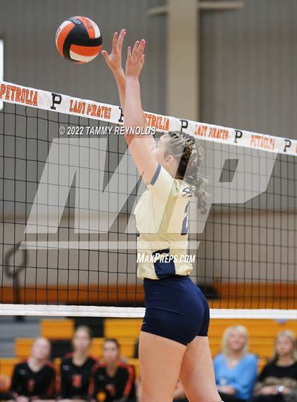 Thumbnail 3 in Perrin-Whitt @ Petrolia photogallery.