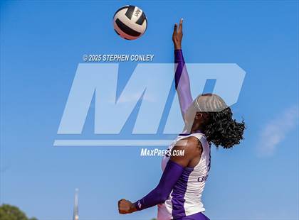 Thumbnail 1 in Pickerington Central vs Mt. Vernon (Showdown at Sundown Preview) photogallery.