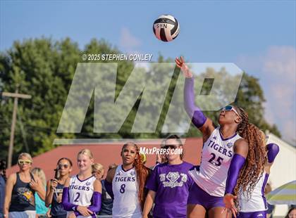 Thumbnail 2 in Pickerington Central vs Mt. Vernon (Showdown at Sundown Preview) photogallery.