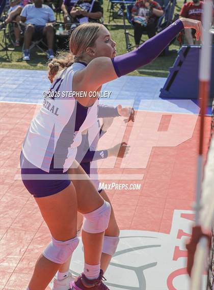 Thumbnail 1 in Pickerington Central vs Mt. Vernon (Showdown at Sundown Preview) photogallery.
