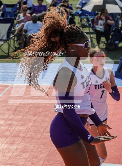 Thumbnail 1 in Pickerington Central vs Mt. Vernon (Showdown at Sundown Preview) photogallery.