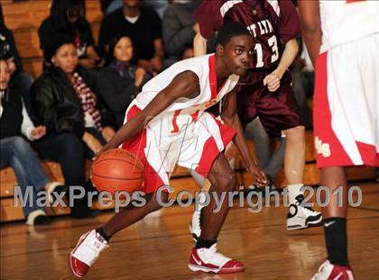 Thumbnail 2 in East Lyme @ Stratford (Merit Insurance Classic) photogallery.