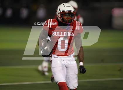 Thumbnail 1 in Carthage vs. Sanger (UIL 4A D2 Football Area) photogallery.