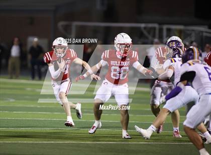 Thumbnail 1 in Carthage vs. Sanger (UIL 4A D2 Football Area) photogallery.