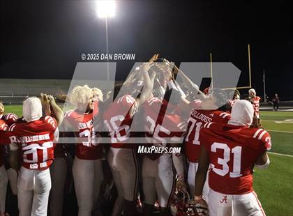 Thumbnail 2 in Carthage vs. Sanger (UIL 4A D2 Football Area) photogallery.