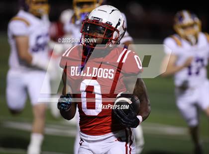 Thumbnail 2 in Carthage vs. Sanger (UIL 4A D2 Football Area) photogallery.
