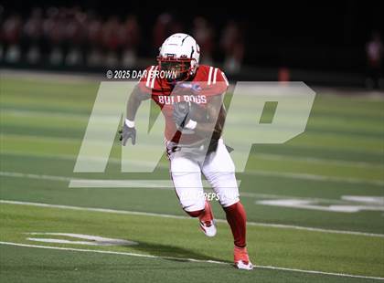 Thumbnail 3 in Carthage vs. Sanger (UIL 4A D2 Football Area) photogallery.