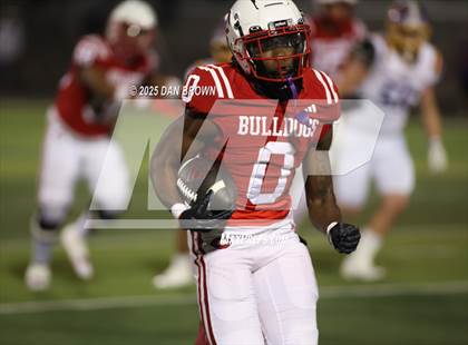 Thumbnail 1 in Carthage vs. Sanger (UIL 4A D2 Football Area) photogallery.