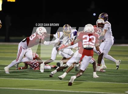Thumbnail 1 in Carthage vs. Sanger (UIL 4A D2 Football Area) photogallery.
