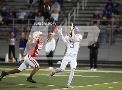 Thumbnail 1 in Carthage vs. Sanger (UIL 4A D2 Football Area) photogallery.