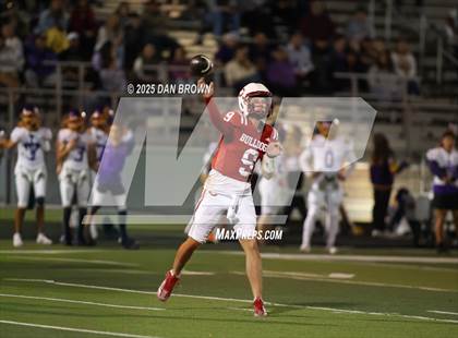 Thumbnail 1 in Carthage vs. Sanger (UIL 4A D2 Football Area) photogallery.