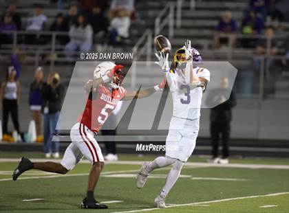 Thumbnail 2 in Carthage vs. Sanger (UIL 4A D2 Football Area) photogallery.
