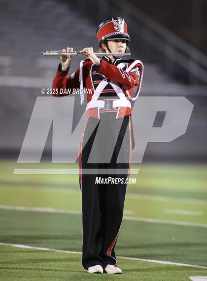 Thumbnail 2 in Carthage vs. Sanger (UIL 4A D2 Football Area) photogallery.