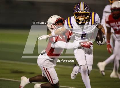 Thumbnail 1 in Carthage vs. Sanger (UIL 4A D2 Football Area) photogallery.