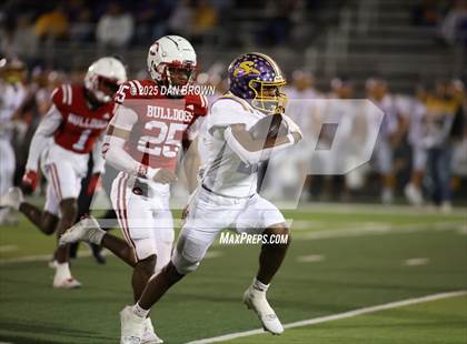 Thumbnail 3 in Carthage vs. Sanger (UIL 4A D2 Football Area) photogallery.
