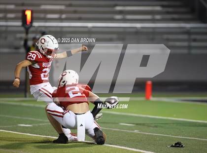 Thumbnail 3 in Carthage vs. Sanger (UIL 4A D2 Football Area) photogallery.