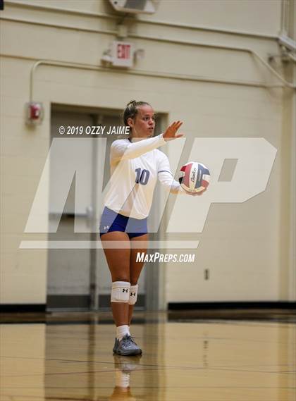 Thumbnail 1 in MacArthur vs. Harlan  photogallery.