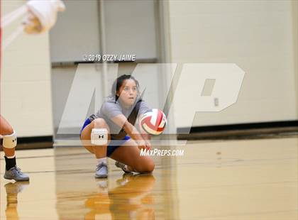 Thumbnail 1 in MacArthur vs. Harlan  photogallery.