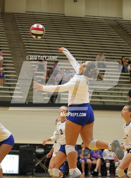 Thumbnail 1 in MacArthur vs. Harlan  photogallery.