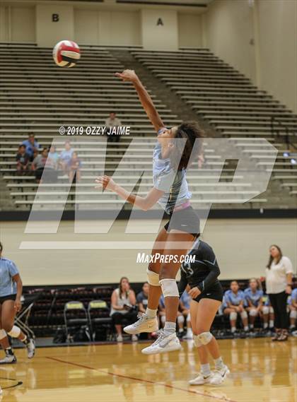 Thumbnail 1 in MacArthur vs. Harlan  photogallery.