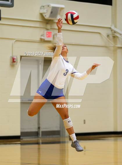 Thumbnail 1 in MacArthur vs. Harlan  photogallery.