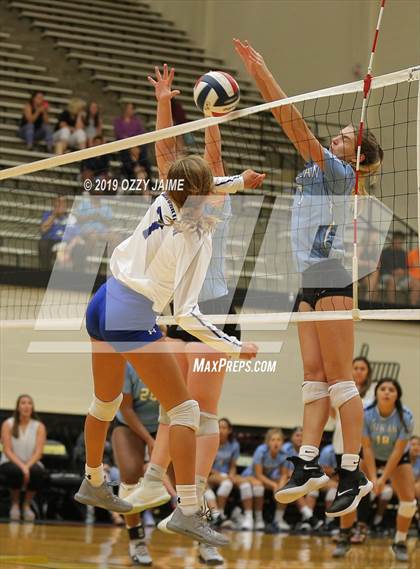 Thumbnail 2 in MacArthur vs. Harlan  photogallery.
