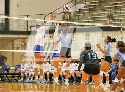 Thumbnail 2 in MacArthur vs. Harlan  photogallery.