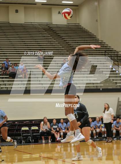 Thumbnail 3 in MacArthur vs. Harlan  photogallery.