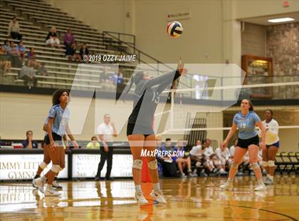 Thumbnail 2 in MacArthur vs. Harlan  photogallery.