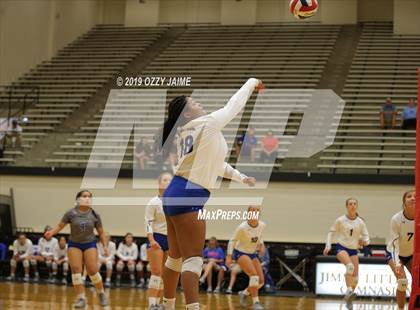 Thumbnail 1 in MacArthur vs. Harlan  photogallery.