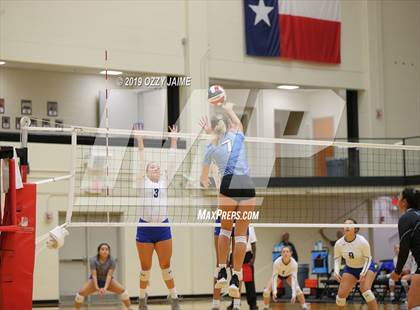 Thumbnail 1 in MacArthur vs. Harlan  photogallery.