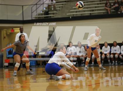 Thumbnail 2 in MacArthur vs. Harlan  photogallery.