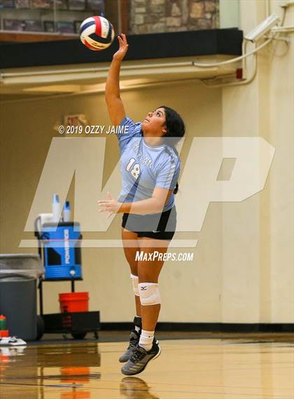 Thumbnail 2 in MacArthur vs. Harlan  photogallery.