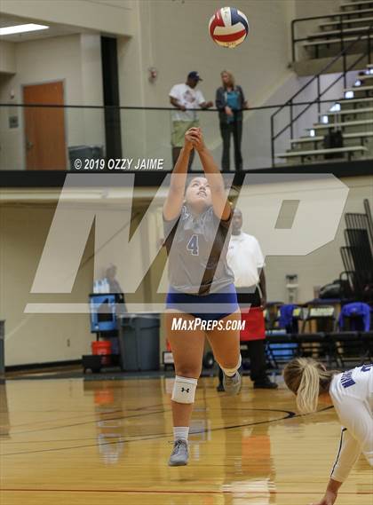 Thumbnail 3 in MacArthur vs. Harlan  photogallery.