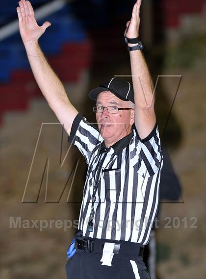 Thumbnail 3 in San Juan vs. Valley Christian photogallery.