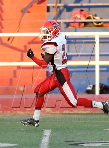 Thumbnail 2 in San Juan vs. Valley Christian photogallery.