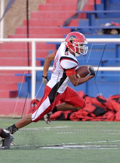 Thumbnail 1 in San Juan vs. Valley Christian photogallery.