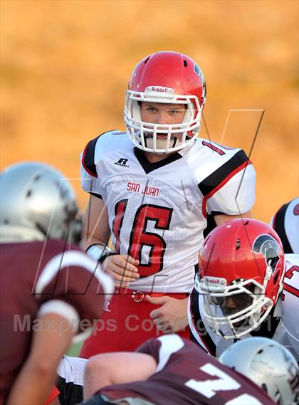 Thumbnail 2 in San Juan vs. Valley Christian photogallery.