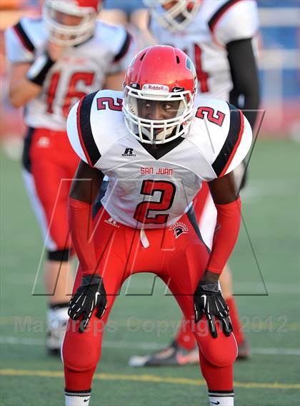 Thumbnail 1 in San Juan vs. Valley Christian photogallery.