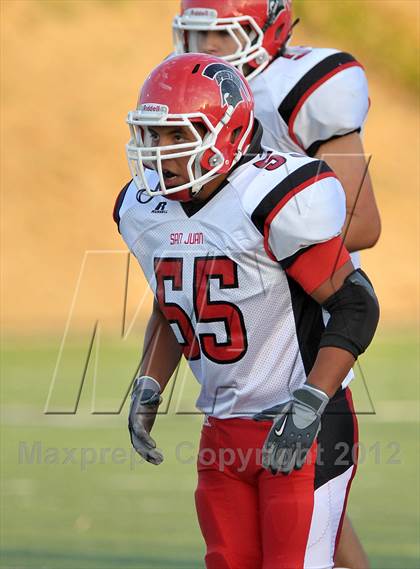 Thumbnail 1 in San Juan vs. Valley Christian photogallery.